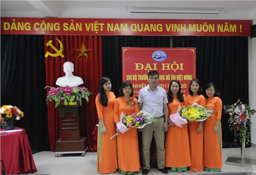 Đại hội Chi bộ trường Tiểu học Đô Thị Việt Hưng nhiệm kỳ 2017- 2020